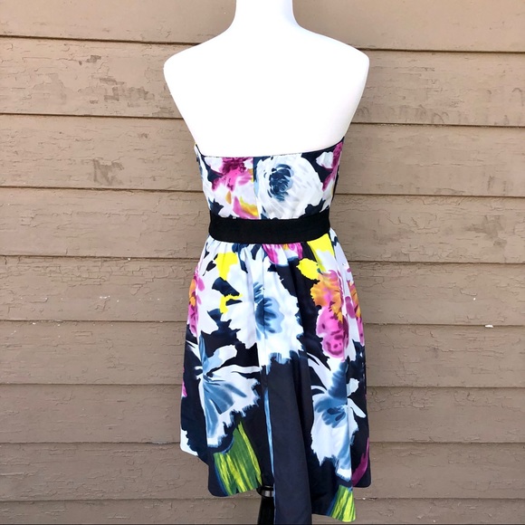 Limited bold floral strapless dress! - Picture 4 of 6